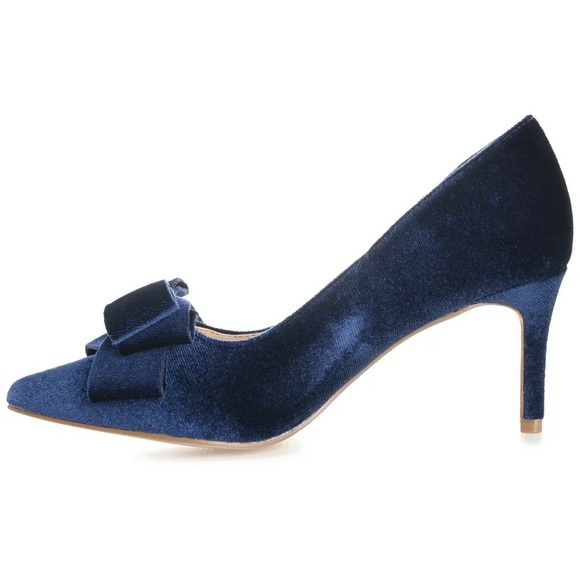 Journee Collection Navy Velvet Heels with Bow - Picture 3 of 7